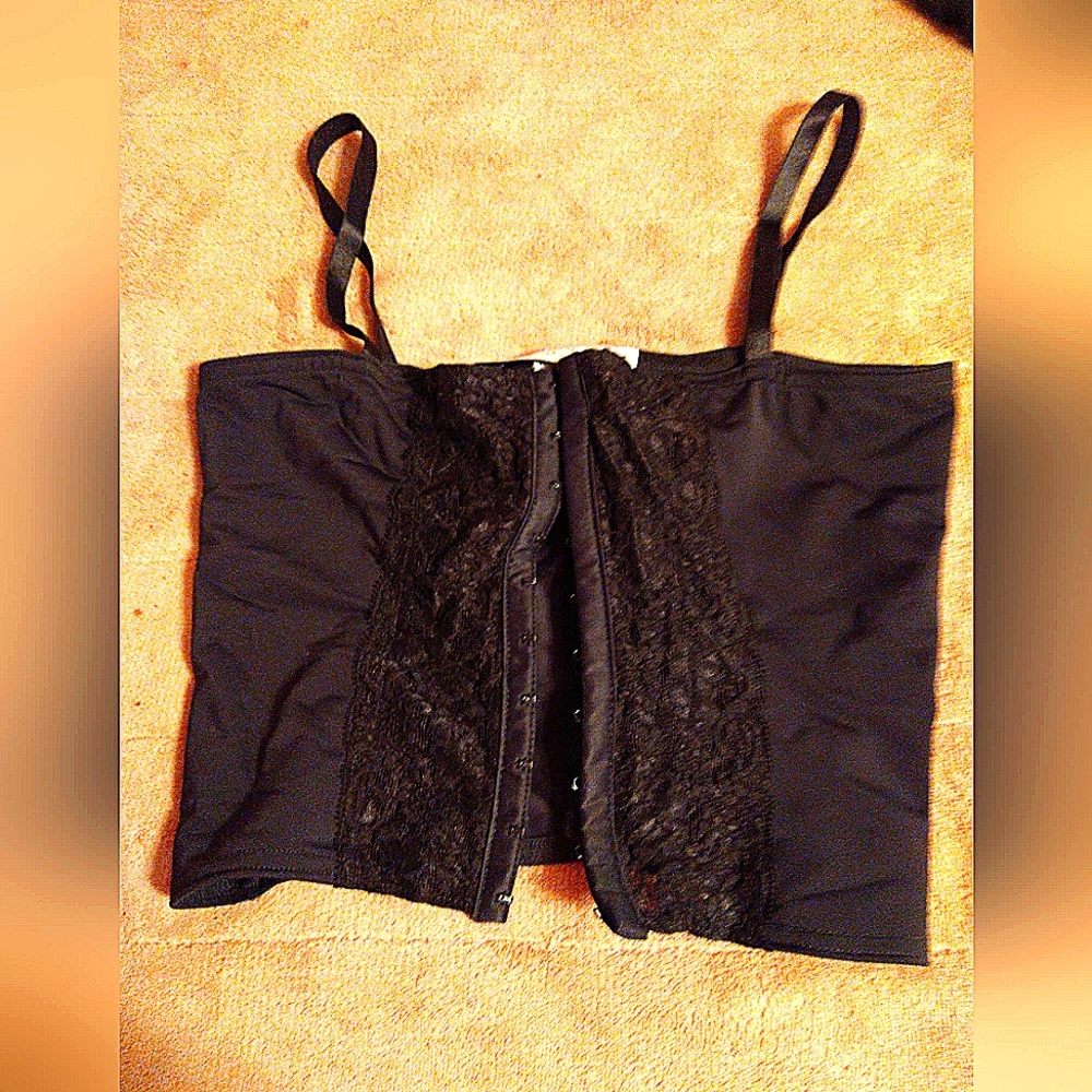 Catherine Coatney Black top NWT M